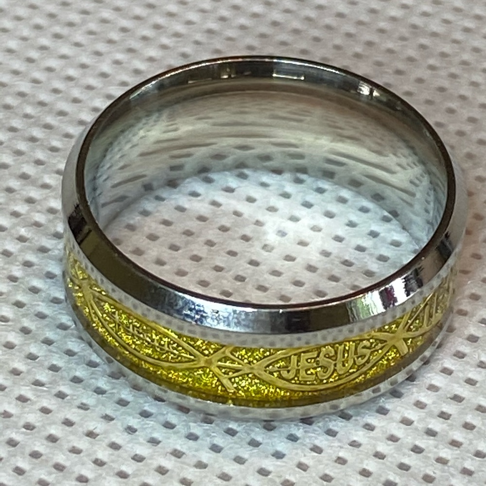 Finger Ring! - Picture 8 of 9